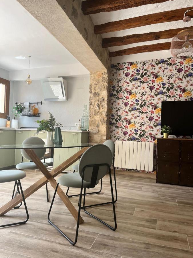 El Brollador Country house *